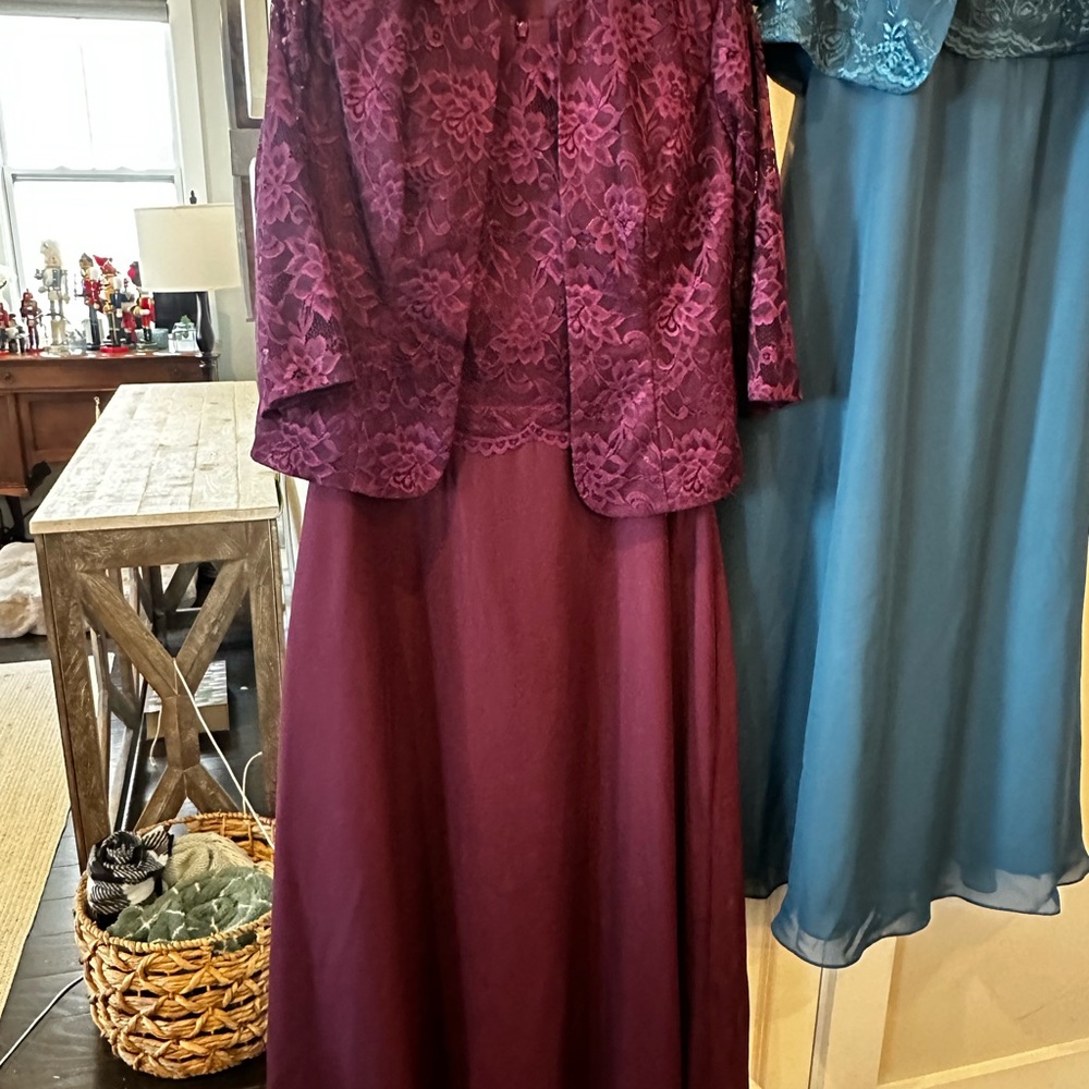 Chic Tea Length Lace Overlay Dress in Rich Deep Purple Perfect for Wedding